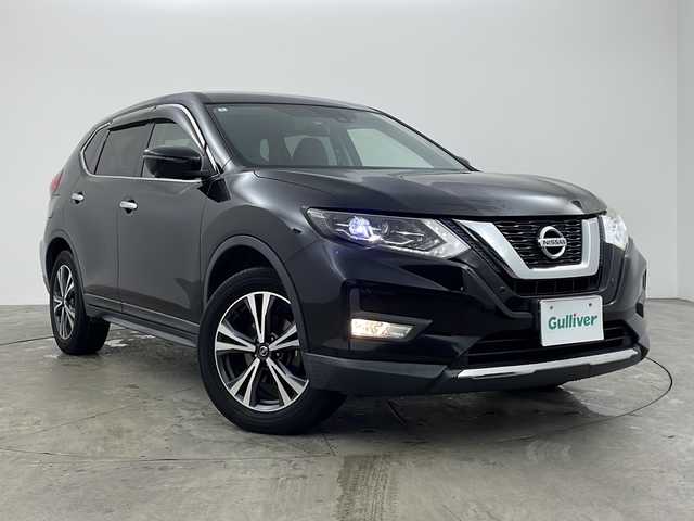 日産 エクストレイル 20Xi 兵庫県 2018(平30)年 14.3万km ダイヤモンドブラック ・純正ナビ（MM317D-W）/CD/DVD/Bluetooth/SD/AUX/・アラウンドビューモニター/・ビルトインETC/・エマージェンシーブレーキ/・移動物検知/・フロントバックソナー/・進入禁止標識検知/・コーナリングスタビリティアシスト/・アクティブエンジンブレーキ/・アイドリングストップ/・インテリジェントルームミラー/・ステアリングスイッチ/・パワーバックドア/・ＬＥＤヘッドライト/・オートライト/・フォグランプ/・防水シート/・純正フロアマット/・純正１８インチアルミホイール/・オートエアコン/・インテリジェントキー/・プッシュスタート