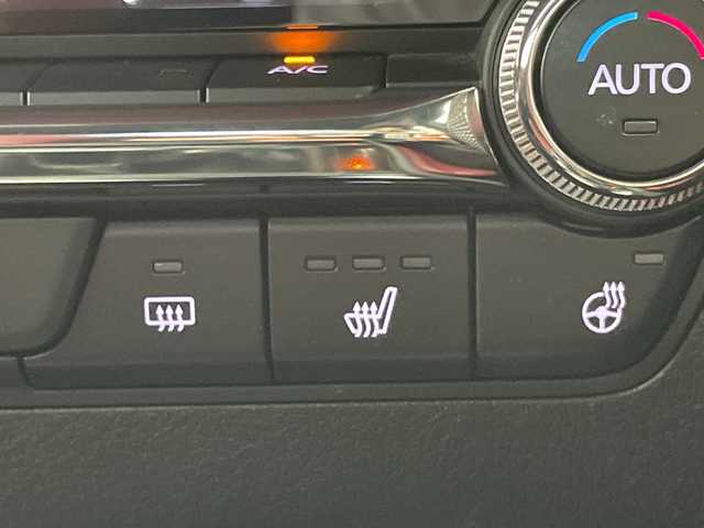 マツダ マツダ３ファストバック XD バーガンディセレクション 愛知県 2019(令1)年 2.8万km ディープクリスタルブルーマイカ プレミアムサウンドBOSE/純正10.25型ナビ/全方位カメラ/レーダークルーズコントロール/シートヒーター/バックカメラ/パワーシート/コーナーセンサー/純正アルミホイール/ブラインドスポットモニター/LEDヘッドライト/パドルシフト/ステアリングスイッチ/レーンキープアシスト/オートマチックハイビーム/ドライブレコーダー/ETC/衝突軽減システム/フルセグ/CD DVD/Bluetooth/ステアリングスイッチ/スマートキー/プッシュスタート