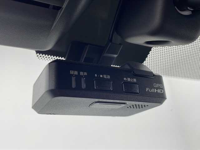 日産 ノート e－パワー ニスモ 千葉県 2017(平29)年 4万km ブリリアントホワイトパール 衝突軽減ブレーキ/純正ＳＤナビ/（フルセグ/Bluetooth/CD/DVD/FM/AM）/全方位カメラ/ＥＴＣ/アイドリングストップ/LEDヘッドライト/フォグライト/電動格納ミラー/デジタルインナーミラー