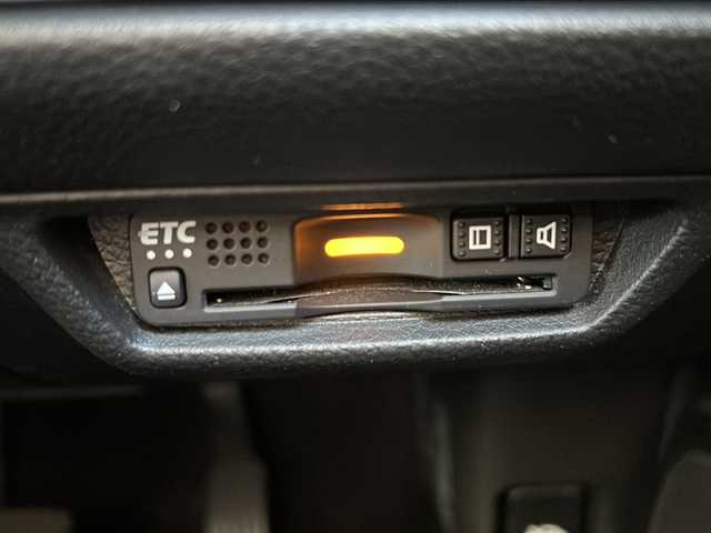 ホンダ アコード EX 兵庫県 2022(令4)年 5.6万km クリスタルブラックパール ワンオーナー/純正ギャザーズナビ/フルセグTV/サンルーフ/レザーシート/純正18インチアルミ/バックカメラ/衝突軽減ブレーキ/ビルトインETC/コーナーセンサー/ブラインドスポットモニター/後方誤発信抑制/路外逸脱抑制/クルーズコントロール【追従】/パワーシート/メモリーシート/シートヒーター/ヘッドアップディスプレイ/パドルシフト/プッシュスタート