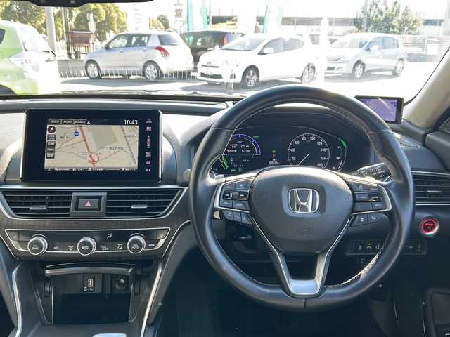 ホンダ アコード EX 兵庫県 2022(令4)年 5.6万km クリスタルブラックパール ワンオーナー/純正ギャザーズナビ/フルセグTV/サンルーフ/レザーシート/純正18インチアルミ/バックカメラ/衝突軽減ブレーキ/ビルトインETC/コーナーセンサー/ブラインドスポットモニター/後方誤発信抑制/路外逸脱抑制/クルーズコントロール【追従】/パワーシート/メモリーシート/シートヒーター/ヘッドアップディスプレイ/パドルシフト/プッシュスタート