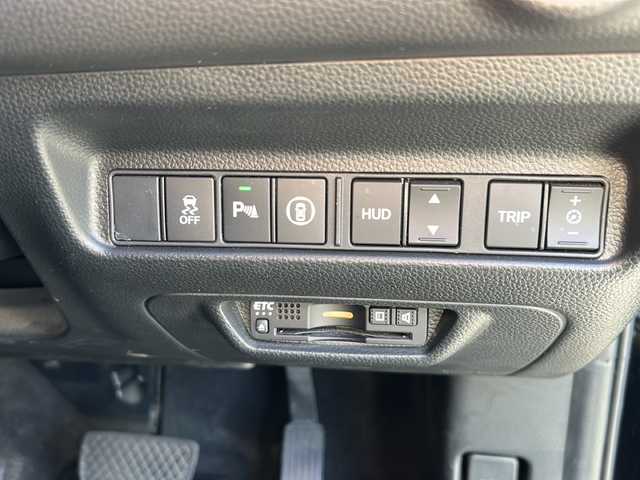 ホンダ アコード EX 兵庫県 2022(令4)年 5.6万km クリスタルブラックパール ワンオーナー/純正ギャザーズナビ/フルセグTV/サンルーフ/レザーシート/純正18インチアルミ/バックカメラ/衝突軽減ブレーキ/ビルトインETC/コーナーセンサー/ブラインドスポットモニター/後方誤発信抑制/路外逸脱抑制/クルーズコントロール【追従】/パワーシート/メモリーシート/シートヒーター/ヘッドアップディスプレイ/パドルシフト/プッシュスタート