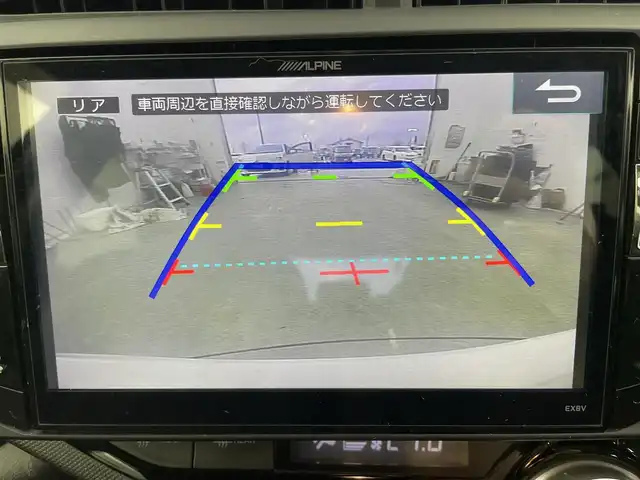 トヨタ アクア S スタイルブラック 富山県 2017(平29)年 5.8万km ライムホワイトパールクリスタルシャイン 社外SDナビ(EX8V)/(AM/FM/CD/DVD/BT)/フルセグTV/バックカメラ/衝突軽減システム/レーンキープアシスト/横滑り防止装置/盗難防止装置/オートマチックハイビーム/ETC/シートヒーター　(運転席＋助手席)/レザーシート/ハロゲンライト/フォグランプ/スタッドレスタイヤ4本車載/社外AW/スマートキー×1