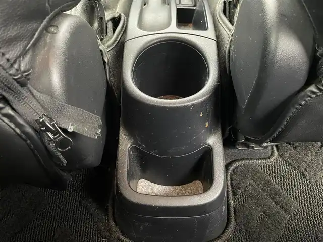 トヨタ アクア S スタイルブラック 富山県 2017(平29)年 5.8万km ライムホワイトパールクリスタルシャイン 社外SDナビ(EX8V)/(AM/FM/CD/DVD/BT)/フルセグTV/バックカメラ/衝突軽減システム/レーンキープアシスト/横滑り防止装置/盗難防止装置/オートマチックハイビーム/ETC/シートヒーター　(運転席＋助手席)/レザーシート/ハロゲンライト/フォグランプ/スタッドレスタイヤ4本車載/社外AW/スマートキー×1