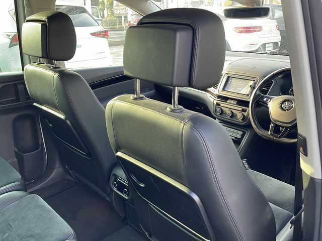 フォルクスワーゲン シャラン TSI ハイライン 山口県 2016(平28)年 4.1万km ピュアホワイト 純正ナビ　/　・Ｂｌｕｅｔｏｏｔｈ　/　・フルセグＴＶ　/　・ＣＤ／ＤＶＤ　/　・バックカメラ　/両側パワースライドドア　/パワーシート　/シートヒーター　/純正１９インチＡＷ　/コーナーセンサー　/ＬＥＤヘッドライト　/クルコン　/ETC