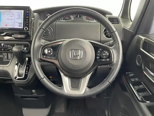 ホンダ Ｎ ＢＯＸ カスタム G L ターボ ホンダセンシング 大分県 2017(平29)年 1.9万km クリスタルブラックパール 純正SDナビ（VXU-185NBi）/Bluetooth/CD/DVD/フルセグ/TEINサスペンション/両側パワースライドドア/バックカメラ/コーナーセンサー/レーダークルーズコントロール/アイドリングストップ/MTモード/レーンキープアシスト/オートライト/オートマチックハイビーム/ベンチシート/純正フロアマット/純正アルミホイル15インチ/ビルトインETC