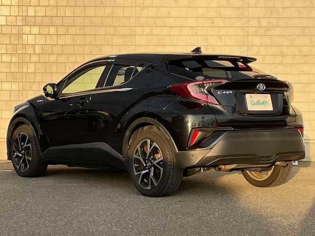 トヨタ Ｃ－ＨＲ G 山口県 2019(令1)年 7.8万km ブラックマイカ 純正ナビ/CD/DVD/SD/BT/AM/FM/フルセグTV/ETC/バックカメラ/クルーズコントロール/レーンキープアシスト/コーナーセンサー/オートライト/オートマチックハイビーム/衝突軽減ブレーキ/プッシュスタート/電動格納ミラー/純正フロアマット