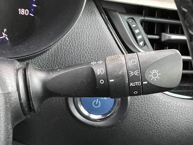 トヨタ Ｃ－ＨＲ G 山口県 2019(令1)年 7.8万km ブラックマイカ 純正ナビ/CD/DVD/SD/BT/AM/FM/フルセグTV/ETC/バックカメラ/クルーズコントロール/レーンキープアシスト/コーナーセンサー/オートライト/オートマチックハイビーム/衝突軽減ブレーキ/プッシュスタート/電動格納ミラー/純正フロアマット