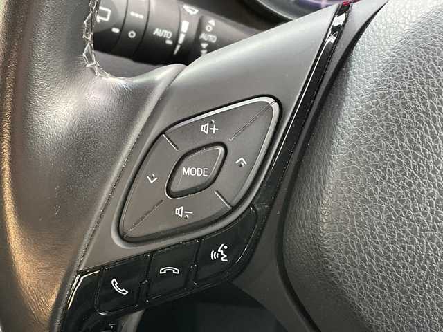 トヨタ Ｃ－ＨＲ G 山口県 2019(令1)年 7.8万km ブラックマイカ 純正ナビ/CD/DVD/SD/BT/AM/FM/フルセグTV/ETC/バックカメラ/クルーズコントロール/レーンキープアシスト/コーナーセンサー/オートライト/オートマチックハイビーム/衝突軽減ブレーキ/プッシュスタート/電動格納ミラー/純正フロアマット