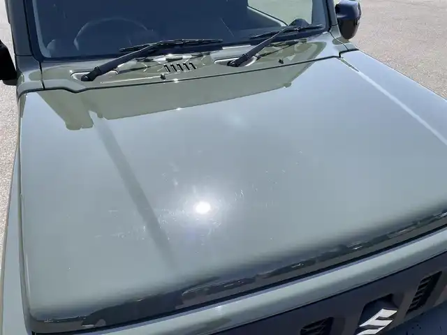 スズキ ジムニー XC 山形県 2023(令5)年 1.4万km ジャングルグリーン 4WD/衝突軽減ブレーキ/レーンアシスト/メモリナビ/　【CD DVD SD USB BT】/フルセグTV/バックカメラ/ETC/ドライブレコーダー/ステアリングスイッチ/クルーズコントロール/シートヒーター/ミラーヒーター/LEDライト/フォグランプ/ウィンカーミラー/純正フロアマット/ドアバイザー/スペアキーあり