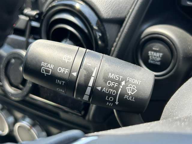 マツダ ＣＸ－３ 15S ツーリング 東京都 2024(令6)年 0.4万km スノーフレイクホワイトパールマイカ 純正ディスプレイオーディオ/　・フルセグＴＶ/　・Bluetooth接続/　・USB/　・AM/FMラジオ/全周囲カメラ/ETC/コーナーセンサー/追従式クルーズコントロール/純正16インチアルミ/純正フロアマット/LEDヘッドライト/プッシュスタート/スマートキー