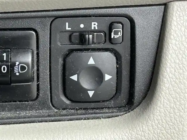 日産 デイズ J 福岡県 2014(平26)年 7.5万km ブラック 社外ＳＤナビ（Ｂｌｕｅｔｏｏｔｈ，フルセグＴＶ）　/ＥＴＣ　/横滑り防止装置　/電動格納式ドアミラー　/純正フロアマット　/ドアバイザー　/リモコンキー