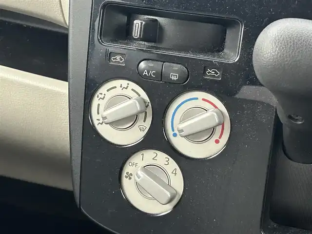 日産 デイズ J 福岡県 2014(平26)年 7.5万km ブラック 社外ＳＤナビ（Ｂｌｕｅｔｏｏｔｈ，フルセグＴＶ）　/ＥＴＣ　/横滑り防止装置　/電動格納式ドアミラー　/純正フロアマット　/ドアバイザー　/リモコンキー