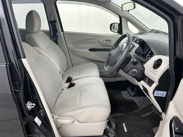 日産 デイズ J 福岡県 2014(平26)年 7.5万km ブラック 社外ＳＤナビ（Ｂｌｕｅｔｏｏｔｈ，フルセグＴＶ）　/ＥＴＣ　/横滑り防止装置　/電動格納式ドアミラー　/純正フロアマット　/ドアバイザー　/リモコンキー