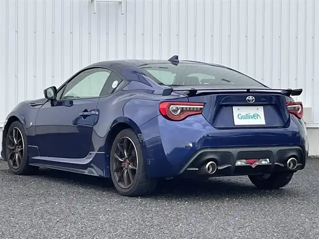 トヨタ ８６ GT 熊本県 2017(平29)年 5.2万km アズライトブルー 社外ナビ　BT/CD/DVD/SD/AM/FM/・フルセグTV/バックカメラ/TRDエアロ/RAYSアルミホイール/6速MT/ABS/横滑り防止/ドラレコ/プッシュスタート/・スマートキー/・スペアキー×１/革巻きステアリング/・ステアリングリモコン/・クルーズコントロール/オートライト/純正フロアマット