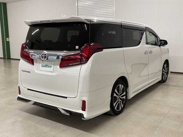 トヨタ アルファード S Cパッケージ 熊本県 2020(令2)年 8.9万km ホワイトパールクリスタルシャイン モデリスタエアロ(F/S/R)/ツインムーンルーフ/純正ディスプレイオーディオ/（ラジオ、フルセグ、BT、USB、HDMI）/純正後席用フリップダウンモニター/バックカメラ/両側パワースライドドア/トヨタセーフティセンス/・レーンキープアシスト/・プリクラッシュセーフティ/・ハイビームアシスト/・レーダークルーズコントロール/ETC/ステアリングリモコン/ハンドルヒーター/シートヒーター/エアーシート/オートライト/横滑り防止/シートメモリー/パワーシート/フロアマット/オットマン/プッシュスタート/スマートキー×2