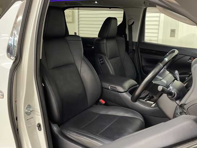 トヨタ アルファード S Cパッケージ 熊本県 2020(令2)年 8.9万km ホワイトパールクリスタルシャイン モデリスタエアロ(F/S/R)/ツインムーンルーフ/純正ディスプレイオーディオ/（ラジオ、フルセグ、BT、USB、HDMI）/純正後席用フリップダウンモニター/バックカメラ/両側パワースライドドア/トヨタセーフティセンス/・レーンキープアシスト/・プリクラッシュセーフティ/・ハイビームアシスト/・レーダークルーズコントロール/ETC/ステアリングリモコン/ハンドルヒーター/シートヒーター/エアーシート/オートライト/横滑り防止/シートメモリー/パワーシート/フロアマット/オットマン/プッシュスタート/スマートキー×2