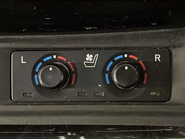 トヨタ アルファード S Cパッケージ 熊本県 2020(令2)年 8.9万km ホワイトパールクリスタルシャイン モデリスタエアロ(F/S/R)/ツインムーンルーフ/純正ディスプレイオーディオ/（ラジオ、フルセグ、BT、USB、HDMI）/純正後席用フリップダウンモニター/バックカメラ/両側パワースライドドア/トヨタセーフティセンス/・レーンキープアシスト/・プリクラッシュセーフティ/・ハイビームアシスト/・レーダークルーズコントロール/ETC/ステアリングリモコン/ハンドルヒーター/シートヒーター/エアーシート/オートライト/横滑り防止/シートメモリー/パワーシート/フロアマット/オットマン/プッシュスタート/スマートキー×2