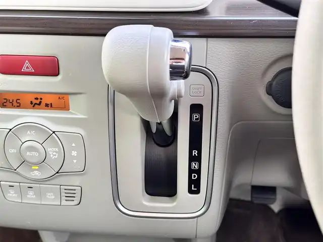 スズキ ラパン F リミテッド 宮城県 2017(平29)年 13.1万km フェニックスレッドパール メモリーナビゲーションセット/・メモリーナビ/・CD/DVD/・フルセグTV/・Bluetooth/・全方位モニター/・USB端子/AUX端子/・ステアリングスイッチ/＝＝＝/ワンオーナー/レーダーブレーキサポート（衝突被害軽減ブレーキ）/ETC/ナノイー搭載フルオートエアコン/シートヒーター/プレミアムUV&IRカットガラス（フロントドア／日焼け対策）/キーレスプッシュスタートシステム/14インチアルミホイール/ディスチャージヘッドランプ（HID）/オートライトシステム/純正フロアマット/電動格納ミラー