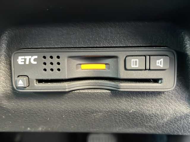 ホンダ ジェイド ハイブリッド X 愛媛県 2015(平27)年 8.9万km プレミアムディープロッソパール 純正ナビ/バックカメラ/ETC/ワンセグテレビ/Bluetooth接続/ワンオーナー/純正フロアマット/３列シート/ドライブレコーダー/ハーフレザーシート/レーンキープアシスト/衝突被害軽減システム/２列目エアコン/アイドリングストップ/純正アルミホイール/スマートキー/オートライト