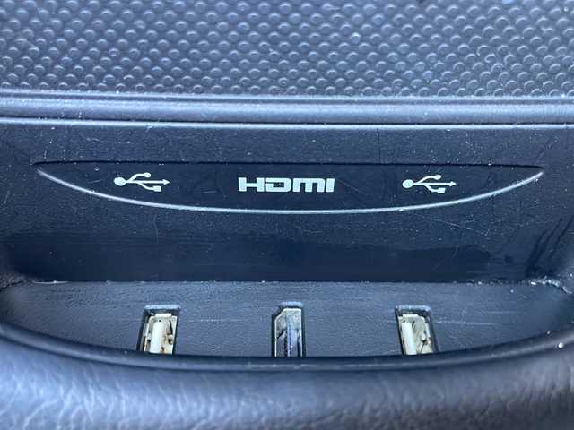 ホンダ ジェイド ハイブリッド X 愛媛県 2015(平27)年 8.9万km プレミアムディープロッソパール 純正ナビ/バックカメラ/ETC/ワンセグテレビ/Bluetooth接続/ワンオーナー/純正フロアマット/３列シート/ドライブレコーダー/ハーフレザーシート/レーンキープアシスト/衝突被害軽減システム/２列目エアコン/アイドリングストップ/純正アルミホイール/スマートキー/オートライト