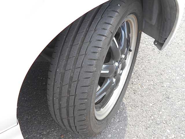 スズキ アルト ターボRS 栃木県 2016(平28)年 2.3万km パールホワイト ワンオーナー /4WD・ターボ/レーダーブレーキサポート/社外メモリーナビ・ワンセグTV/    (MDV-D303)/プッシュスタート/スマートキー/前席シートヒーター/アイドリングストップ/純正15インチアルミホイール/HIDヘッドライト/フォグランプ/オートライト/ウインカーミラー/革巻きステアリング/ステアリングスイッチ/マニュアルモード/パドルシフト/Wエアバッグ/ABS/新車保証書/取扱説明書