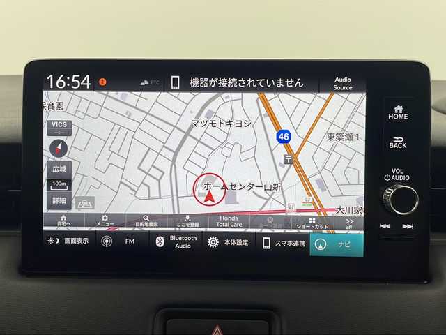 ホンダ ヴェゼル ハイブリッド e:HEV Z 栃木県 2023(令5)年 1.7万km プラチナホワイトパール 純正ナビ/（フルセグTV/FM・AM/BT）/バックカメラ/全方位カメラ/ドライブレコーダー/ホンダセンシング/・クルーズコントロール/・レーンキープアシスト/・誤発進抑制機能/・ブラインドストップモニター/・衝突被害軽減装置/ダウンヒルアシストコントロール/横滑り防止装置/パドルシフト/ETC2.0/電動リアゲート/電動格納ミラー/ステアリングヒーター/前席シートヒーター/革巻きステアリング/ステアリングリモコン/社外１６インチAW
