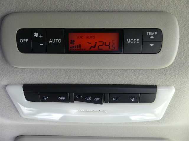 日産 セレナ ハイウェイスター プロパイロットED 千葉県 2017(平29)年 5.4万km ブリリアントホワイトパール エマージェンシーブレーキ/プロパイロット/インテリジェントクルーズコントロール/ハンズフリー両側パワースライドドア/純正SDナビ/地デジTV/【BD/DVD/CD再生機能　Bluetooth接続】/バックカメラ/フリップダウンモニター/ドライブレコーダー/革巻きステアリング/ETC/LEDヘッドライト/ウインカーミラー/コーナーセンサー/純正16インチアルミホイル/サイド/カーテンエアバッグ/インテリジェントキー