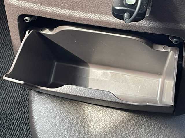 ホンダ Ｎ ＢＯＸ G L ホンダセンシング 茨城県 2020(令2)年 2.2万km クリスタルブラックパール 純正ＳＤナビ　/（BT/AM/FM/CD）/フルセグTV/クルーズコントロール　/バックカメラ　/サイドカメラ　/ＥＴＣ　/ドライブレコーダー　/D席シートヒーター　/コーナーセンサー　/片側パワースライドドア　/オートライト　/ＬＥＤヘッドライト　/記録簿/レーンキープアシスト /純正フロアマット/プッシュスタート/衝突軽減システム