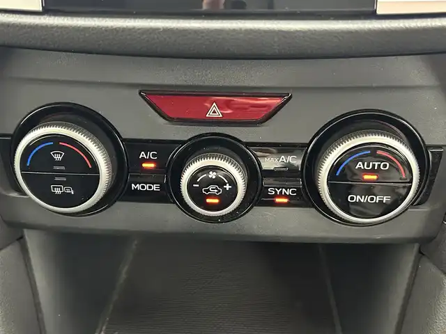 スバル インプレッサ スポーツ 2．0i－L アイサイト 道央・札幌 2017(平29)年 4.6万km クォーツブルーP ・4WD/・アイサイトver.3/・衝突被害軽減ブレーキ/・レーンキープアシスト/・レーダークルーズコントロール/・先行車発進お知らせ/・純正メモリナビ/・フルセグ/BT/CD/DVD/・バックカメラ/・ETC/・パドルシフト/・アイドリングストップ/・前後ドライブレコーダー/・LEDヘッドライト/・スマートキー/・プッシュスタート/・横滑り防止装置/・オートエアコン
