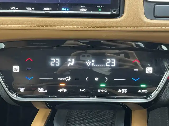 ホンダ ヴェゼル ハイブリッド Z ホンダセンシング 千葉県 2020(令2)年 6.5万km スーパープラチナグレーメタリック ワンオーナー/ホンダセンシング/・アダプティブクルーズコントロール/・衝突被害軽減ブレーキ/・車線逸脱警報/・オートハイビーム/Gathersナビ/（CD/DVD/bluetooth/HDMI/USB/フルセグ）/バックカメラ/ハーフレザーシート/D/N席パワーシート/ビルトインETC/前後ドライブレコーダー/革巻きステアリング/パドルシフトイ/ステアリングスイッチ/純正フロアマット/ドアバイザー/純正17インチAW