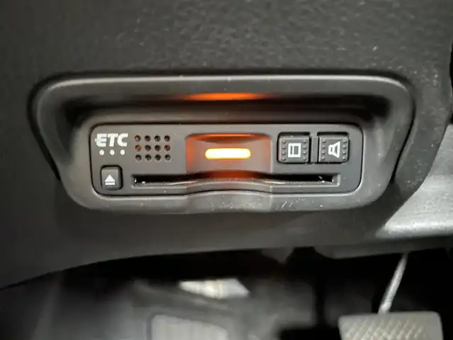 ホンダ ヴェゼル ハイブリッド Z ホンダセンシング 千葉県 2020(令2)年 6.5万km スーパープラチナグレーメタリック ワンオーナー/ホンダセンシング/・アダプティブクルーズコントロール/・衝突被害軽減ブレーキ/・車線逸脱警報/・オートハイビーム/Gathersナビ/（CD/DVD/bluetooth/HDMI/USB/フルセグ）/バックカメラ/ハーフレザーシート/D/N席パワーシート/ビルトインETC/前後ドライブレコーダー/革巻きステアリング/パドルシフトイ/ステアリングスイッチ/純正フロアマット/ドアバイザー/純正17インチAW
