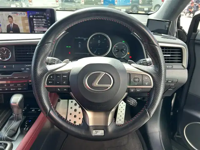 レクサス ＲＸ 300 Fスポーツ 和歌山県 2017(平29)年 5万km グラファイトブラックガラスフレーク 純正メーカーナビ/フルセグTV/バックカメラ/プリクラッシュセーフティー/ブラインドスポットモニター/ヘッドアップディスプレイ/レーダークルーズコントロール/レザーシート/パワーシート/ポジションメモリー/シートヒーター/シートエアベンチレーション/前後ドライブレコーダー/ビルトインETC/レーダー探知機/パワーバックドア/ステアリングヒーター/純正アルミホイール/トノカバー/三眼LEDヘッドライト/オートライト/オートマチックハイビーム