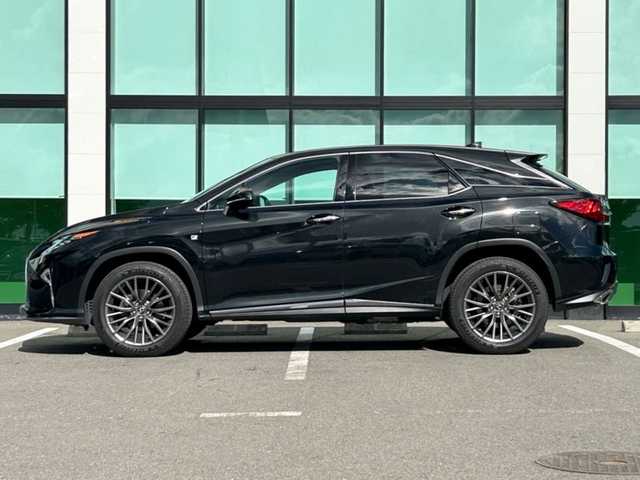 レクサス ＲＸ 300 Fスポーツ 和歌山県 2017(平29)年 5万km グラファイトブラックガラスフレーク 純正メーカーナビ/フルセグTV/バックカメラ/プリクラッシュセーフティー/ブラインドスポットモニター/ヘッドアップディスプレイ/レーダークルーズコントロール/レザーシート/パワーシート/ポジションメモリー/シートヒーター/シートエアベンチレーション/前後ドライブレコーダー/ビルトインETC/レーダー探知機/パワーバックドア/ステアリングヒーター/純正アルミホイール/トノカバー/三眼LEDヘッドライト/オートライト/オートマチックハイビーム