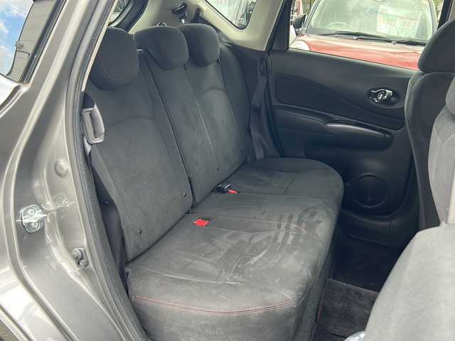 日産 ノート ニスモS 大阪府 2014(平26)年 7万km グレー ５速ＭＴ　社外ナビ　ＣＤ　ＤＶＤ　ＢＴ　フルセグＴＶ　バックカメラ　ＥＴＣ　スマートキー　電動格納ミラー　ＬＥＤオートライト