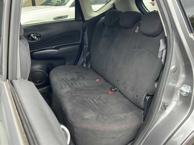 日産 ノート ニスモS 大阪府 2014(平26)年 7万km グレー ５速ＭＴ　社外ナビ　ＣＤ　ＤＶＤ　ＢＴ　フルセグＴＶ　バックカメラ　ＥＴＣ　スマートキー　電動格納ミラー　ＬＥＤオートライト