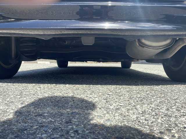 ホンダ フリード Gエアロ 大阪府 2013(平25)年 7.8万km プレミアムスパークルブラックパール 純正メモリナビ/・AM/FM/CD/DVD/Bluetooth/・フルセグテレビ/フリップダウンモニター/バックカメラ/ビルトインETC/横滑り防止装置/盗難防止装置/片側パワースライド/ハロゲンヘッドライト/オートライト/オートエアコン/スマートキー×2/ステアリングリモコン/純正15インチアルミホイール/12V充電器/USBジャック/純正フロアマット/ドアバイザー/保証書/取扱説明書