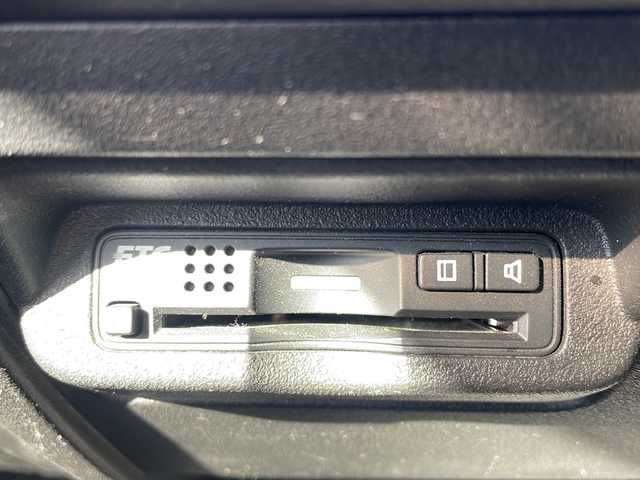 ホンダ フリード Gエアロ 大阪府 2013(平25)年 7.8万km プレミアムスパークルブラックパール 純正メモリナビ/・AM/FM/CD/DVD/Bluetooth/・フルセグテレビ/フリップダウンモニター/バックカメラ/ビルトインETC/横滑り防止装置/盗難防止装置/片側パワースライド/ハロゲンヘッドライト/オートライト/オートエアコン/スマートキー×2/ステアリングリモコン/純正15インチアルミホイール/12V充電器/USBジャック/純正フロアマット/ドアバイザー/保証書/取扱説明書