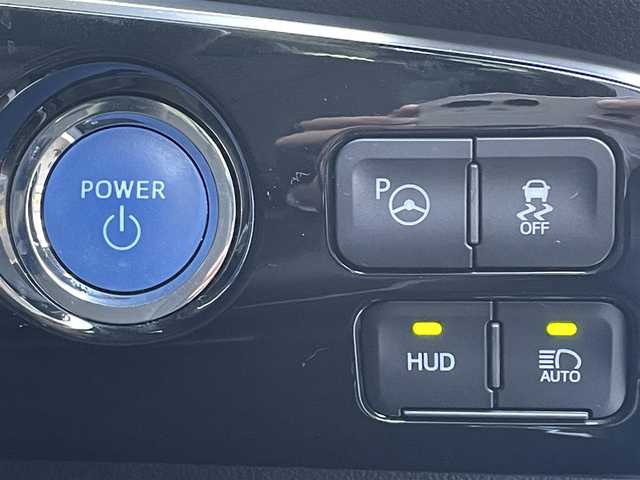 トヨタ プリウス ＰＨＶ A プレミアムナビパッケージ 大阪府 2020(令2)年 5.2万km プラチナホワイトパールマイカ ワンオーナー/TRDエアロ(F/S)/TRDマフラー/純正メモリナビ/BT/USB/AUX/TV/JBLサウンド/360度カメラ/パーキングアシスト/黒本革シート/D席パワーシート/D/N席シートヒーター/D/N席エアシート/ステアリングヒーター/追従機能付きクルーズコントロール/レーンキープアシスト/ブラインドスポットモニター/ヘッドアップディスプレイ/前後コーナーセンサー/LEDヘッドライト/フロントフォグ/オートハイビーム/純正フロアマット/社外17インチAW/スタッドレスタイヤ付社外AW有/AC100V充電/充電ケーブル付属/スペアキー/ETC2.0