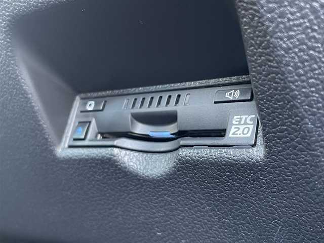 トヨタ プリウス ＰＨＶ A プレミアムナビパッケージ 大阪府 2020(令2)年 5.2万km プラチナホワイトパールマイカ ワンオーナー/TRDエアロ(F/S)/TRDマフラー/純正メモリナビ/BT/USB/AUX/TV/JBLサウンド/360度カメラ/パーキングアシスト/黒本革シート/D席パワーシート/D/N席シートヒーター/D/N席エアシート/ステアリングヒーター/追従機能付きクルーズコントロール/レーンキープアシスト/ブラインドスポットモニター/ヘッドアップディスプレイ/前後コーナーセンサー/LEDヘッドライト/フロントフォグ/オートハイビーム/純正フロアマット/社外17インチAW/スタッドレスタイヤ付社外AW有/AC100V充電/充電ケーブル付属/スペアキー/ETC2.0