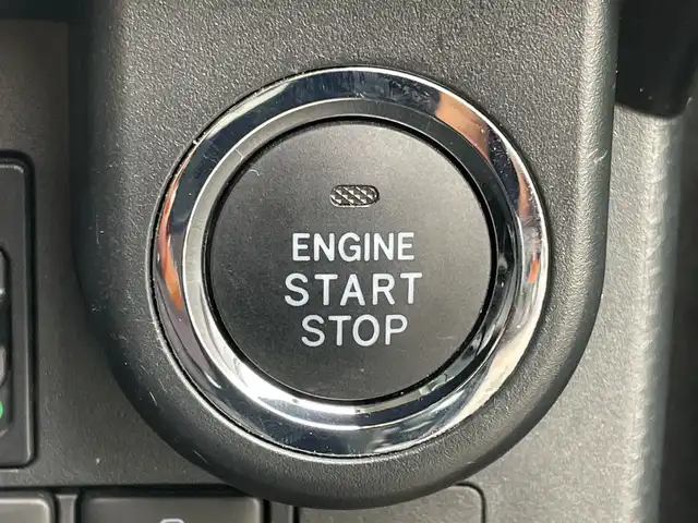 トヨタ タンク カスタムG 神奈川県 2016(平28)年 3.1万km ブラックマイカメタリック 純正ナビ/DVD/CD/フルセグTV/Bluetooth/バックアカメラ/ワンオーナー/アイドリングストップ/クルーズコントロール/社外ドライブレコーダー(前方)/純正フロントアエロ/後席サンシェード/両側パワースライドドア/保証書/取扱説明書/スマートキー/スペアキー