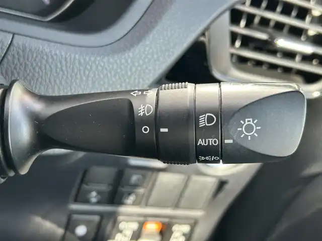 トヨタ ヴォクシー ZS 煌Ⅲ 和歌山県 2020(令2)年 4.7万km ホワイトパールクリスタルシャイン 純正9インチナビ/バックカメラ/フルセグTV/衝突軽減ブレーキ/クルーズコントロール/前後コーナーセンサー/オートライト/ドラレコ/ETC/両側パワスラ/ステリモ/LEDヘッドライト/フォグランプ