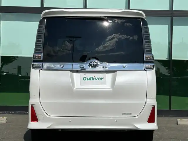 トヨタ ヴォクシー ZS 煌Ⅲ 和歌山県 2020(令2)年 4.7万km ホワイトパールクリスタルシャイン 純正9インチナビ/バックカメラ/フルセグTV/衝突軽減ブレーキ/クルーズコントロール/前後コーナーセンサー/オートライト/ドラレコ/ETC/両側パワスラ/ステリモ/LEDヘッドライト/フォグランプ