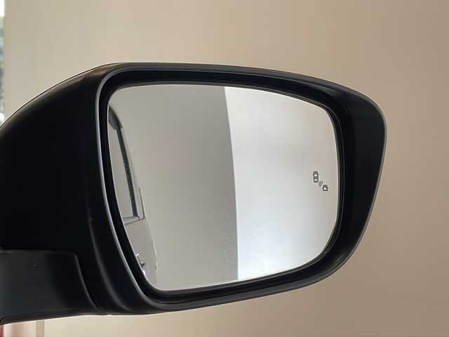 日産 セレナ e－パワー ハイウェイスター V 福井県 2020(令2)年 4.6万km ダイヤモンドブラック 純正10インチSDナビ(MM519D-L)/フルセグTV/BT/BD/DVD/CD/USB/SD/アラウンドビューモニター/パーキングアシスト/プロパイロット/エマージェンシーブレーキ/後側方車両検知警報(BSW)/車線逸脱支援/車線逸脱警報/標識認識システム/ETC2.0/ドライブレコーダー/ハンズフリーオートスライドドア/オートデュアルエアコン/オートライト/LEDヘッドライト/純正16インチアルミホイール/プッシュスタート/スマートキー