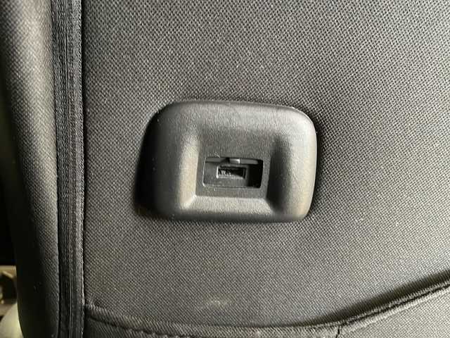 日産 セレナ e－パワー ハイウェイスター V 福井県 2020(令2)年 4.6万km ダイヤモンドブラック 純正10インチSDナビ(MM519D-L)/フルセグTV/BT/BD/DVD/CD/USB/SD/アラウンドビューモニター/パーキングアシスト/プロパイロット/エマージェンシーブレーキ/後側方車両検知警報(BSW)/車線逸脱支援/車線逸脱警報/標識認識システム/ETC2.0/ドライブレコーダー/ハンズフリーオートスライドドア/オートデュアルエアコン/オートライト/LEDヘッドライト/純正16インチアルミホイール/プッシュスタート/スマートキー