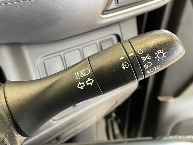 日産 セレナ e－パワー ハイウェイスター V 福井県 2020(令2)年 4.6万km ダイヤモンドブラック 純正10インチSDナビ(MM519D-L)/フルセグTV/BT/BD/DVD/CD/USB/SD/アラウンドビューモニター/パーキングアシスト/プロパイロット/エマージェンシーブレーキ/後側方車両検知警報(BSW)/車線逸脱支援/車線逸脱警報/標識認識システム/ETC2.0/ドライブレコーダー/ハンズフリーオートスライドドア/オートデュアルエアコン/オートライト/LEDヘッドライト/純正16インチアルミホイール/プッシュスタート/スマートキー