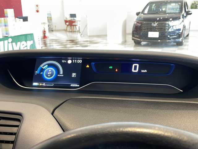 日産 セレナ e－パワー ハイウェイスター V 福井県 2020(令2)年 4.6万km ダイヤモンドブラック 純正10インチSDナビ(MM519D-L)/フルセグTV/BT/BD/DVD/CD/USB/SD/アラウンドビューモニター/パーキングアシスト/プロパイロット/エマージェンシーブレーキ/後側方車両検知警報(BSW)/車線逸脱支援/車線逸脱警報/標識認識システム/ETC2.0/ドライブレコーダー/ハンズフリーオートスライドドア/オートデュアルエアコン/オートライト/LEDヘッドライト/純正16インチアルミホイール/プッシュスタート/スマートキー