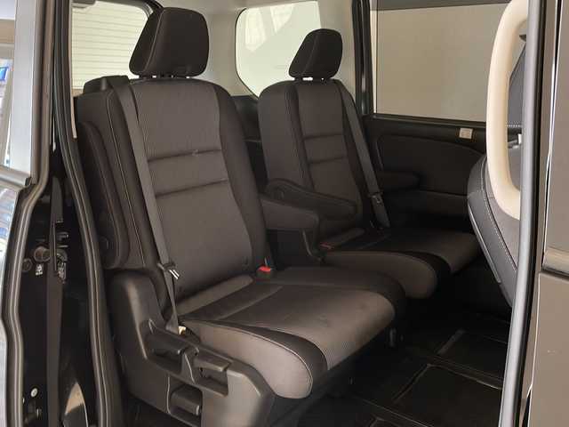 日産 セレナ e－パワー ハイウェイスター V 福井県 2020(令2)年 4.6万km ダイヤモンドブラック 純正10インチSDナビ(MM519D-L)/フルセグTV/BT/BD/DVD/CD/USB/SD/アラウンドビューモニター/パーキングアシスト/プロパイロット/エマージェンシーブレーキ/後側方車両検知警報(BSW)/車線逸脱支援/車線逸脱警報/標識認識システム/ETC2.0/ドライブレコーダー/ハンズフリーオートスライドドア/オートデュアルエアコン/オートライト/LEDヘッドライト/純正16インチアルミホイール/プッシュスタート/スマートキー