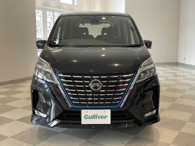 日産 セレナ e－パワー ハイウェイスター V 福井県 2020(令2)年 4.6万km ダイヤモンドブラック 純正10インチSDナビ(MM519D-L)/フルセグTV/BT/BD/DVD/CD/USB/SD/アラウンドビューモニター/パーキングアシスト/プロパイロット/エマージェンシーブレーキ/後側方車両検知警報(BSW)/車線逸脱支援/車線逸脱警報/標識認識システム/ETC2.0/ドライブレコーダー/ハンズフリーオートスライドドア/オートデュアルエアコン/オートライト/LEDヘッドライト/純正16インチアルミホイール/プッシュスタート/スマートキー