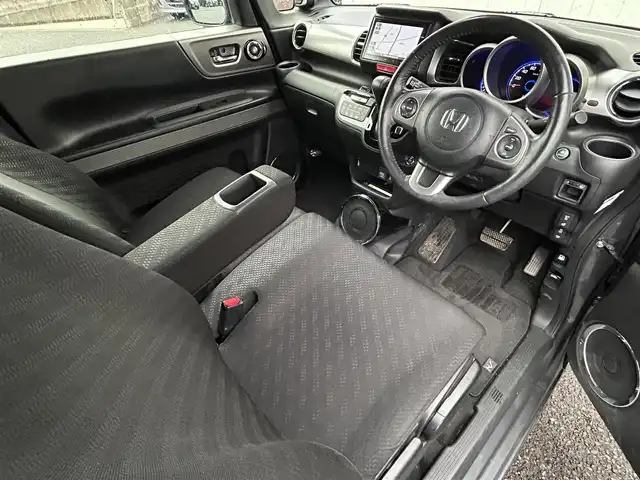 ホンダ Ｎ ＢＯＸ スラッシュ X 福岡県 2014(平26)年 4.5万km グレーⅡ ツートーン/純正7インチナビ【VRM-155VFi】/　(AM/FM/CD/DVD/Bluetooth/フルセグTV/MusicRack)/バックカメラ/衝突軽減ブレーキ/クルーズコントロール/横滑り防止/ECONスイッチ/モード切り替えステアリング/純正14インチアルミホイール/ETC/ステアリングヒーター/革巻きステアリング/ステアリングスイッチ/シートヒーター(D/N)/純正フロアマット/ワイヤレス充電器/プラズマクラスター/USBポート/スペアキー×1/アクセサリーソケット/ISOFIX/保証書/取扱説明書